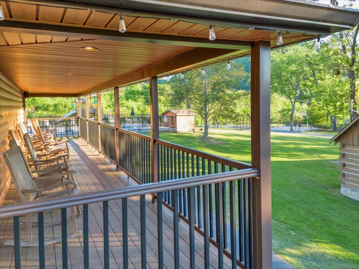 Cabin Oasis Near Smoky Mountains Pigeon Forge Exterior foto